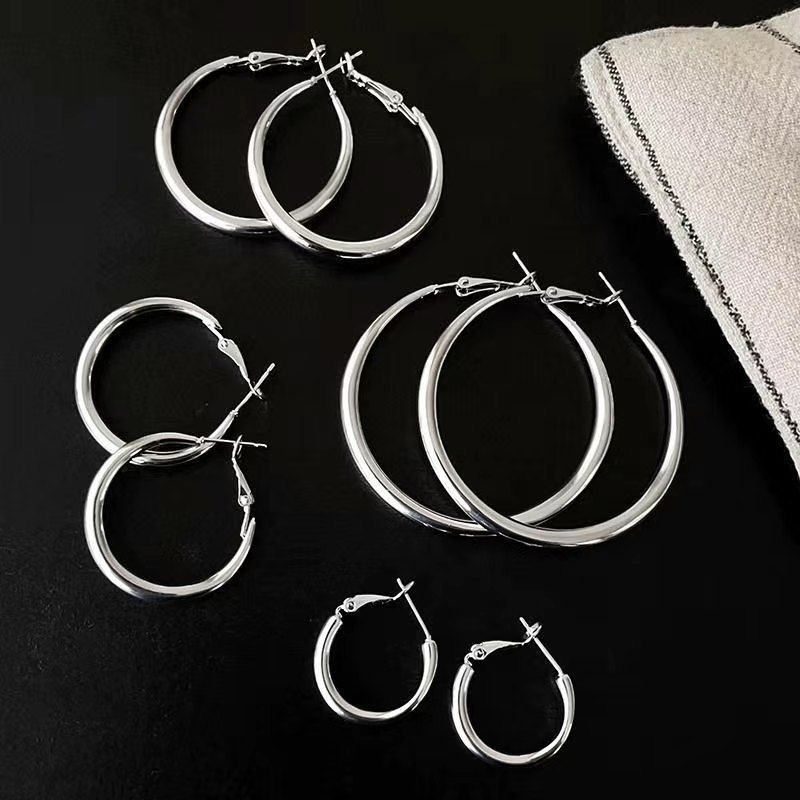Light Luxury Minority High-grade Ear Personalized Exaggerated Stud Earrings