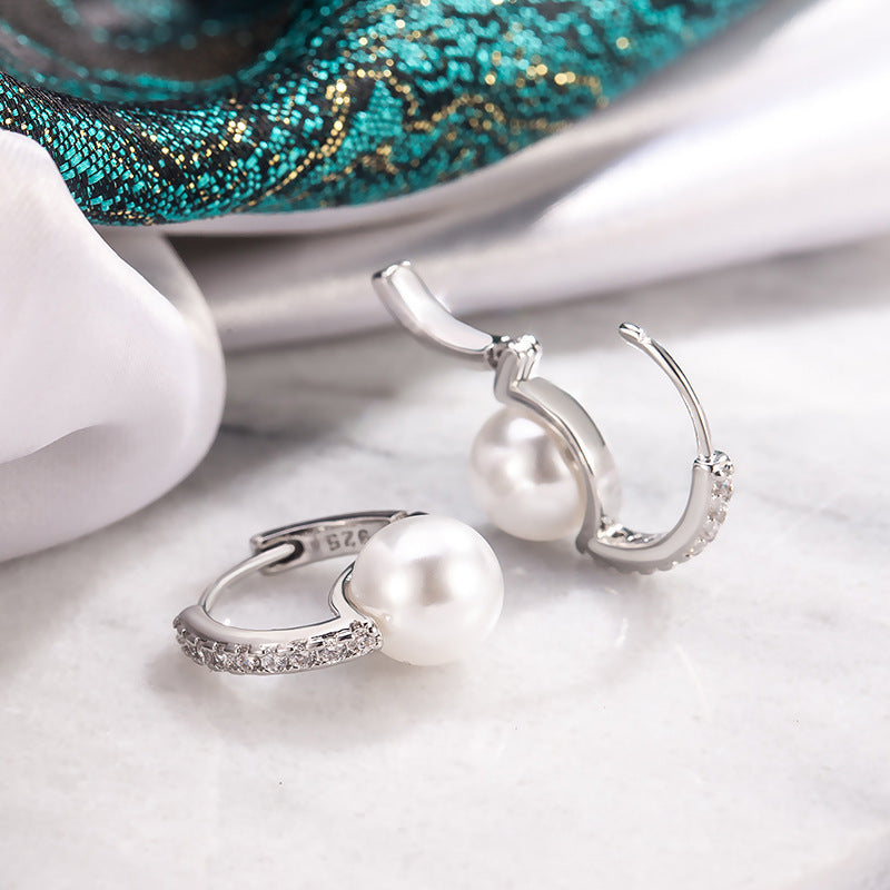 Fashion Simple Rhinestone Pearl Classic Style Temperament Earrings