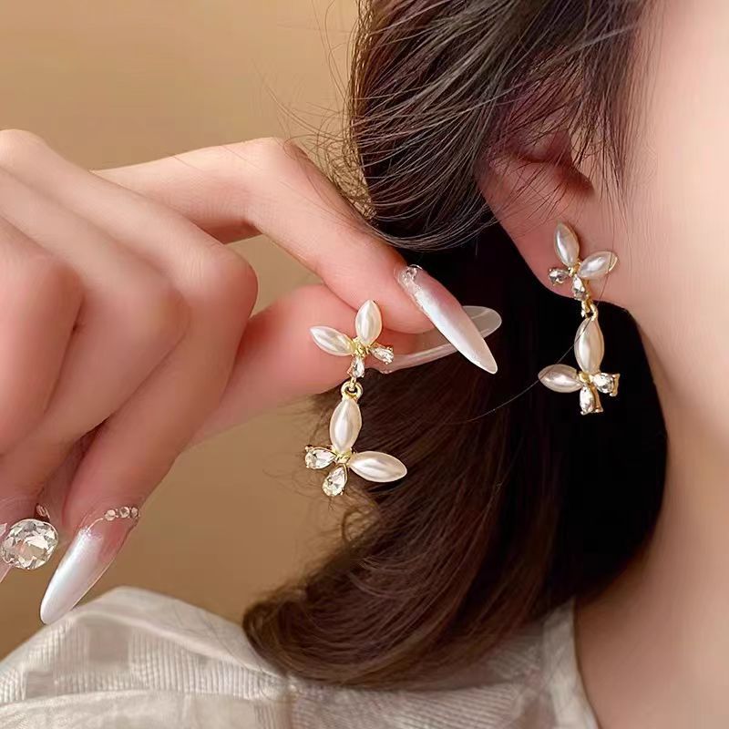 Women's Light Luxury Personality Butterfly Tassel High-grade Fashion Sweet Cool Earrings