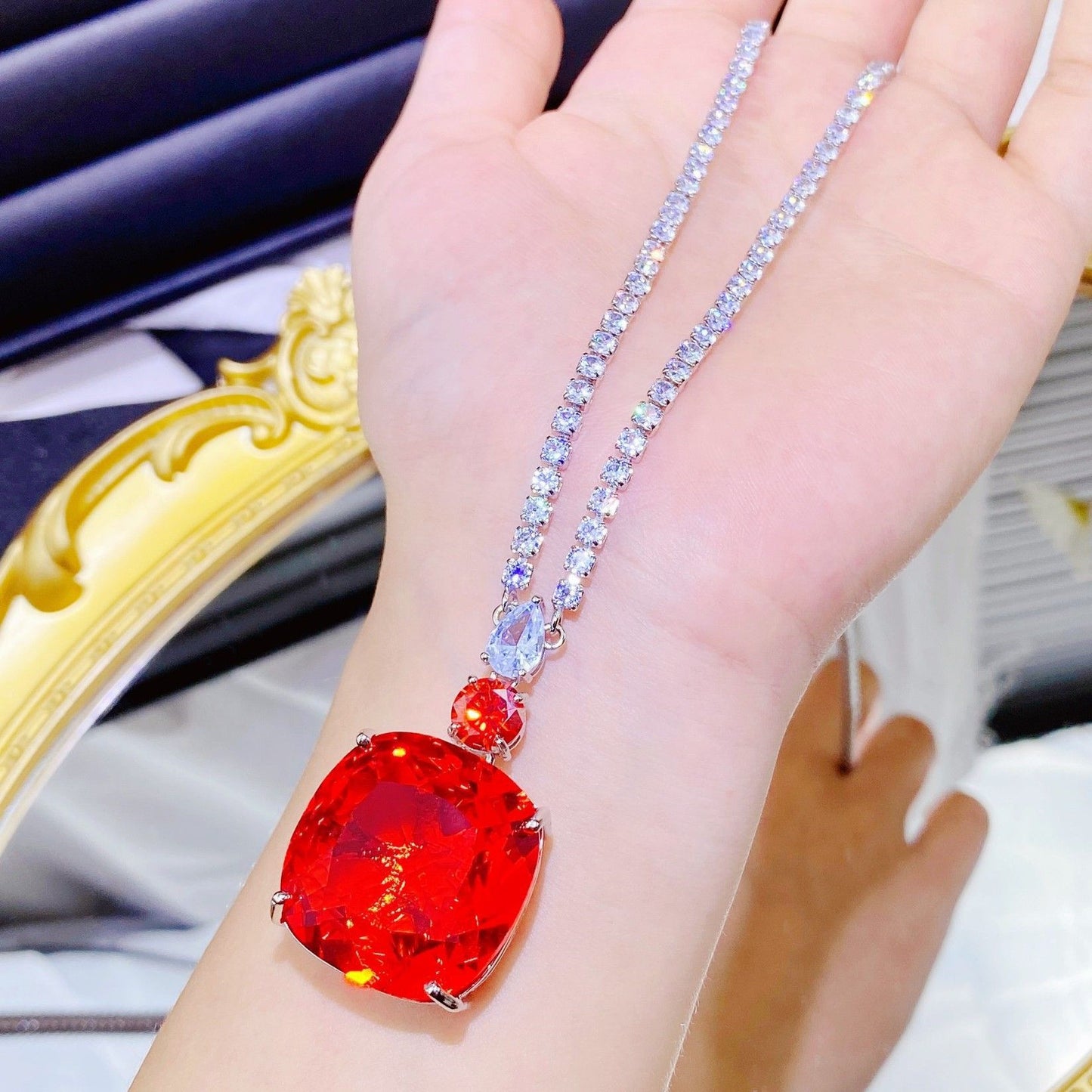 Women's Luxury Diamond Sapphire Chain Dress Dinner Elegant Emerald Jewelry Set