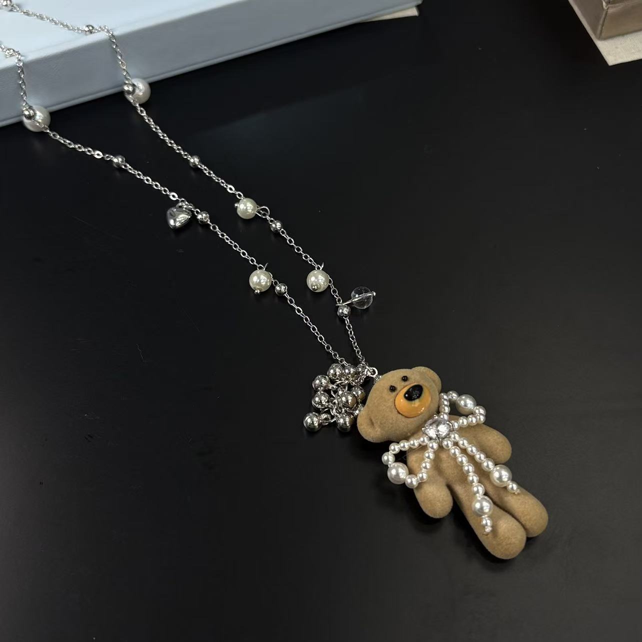 Hot Pearl Bow Flocking Bear Female Niche High Necklaces