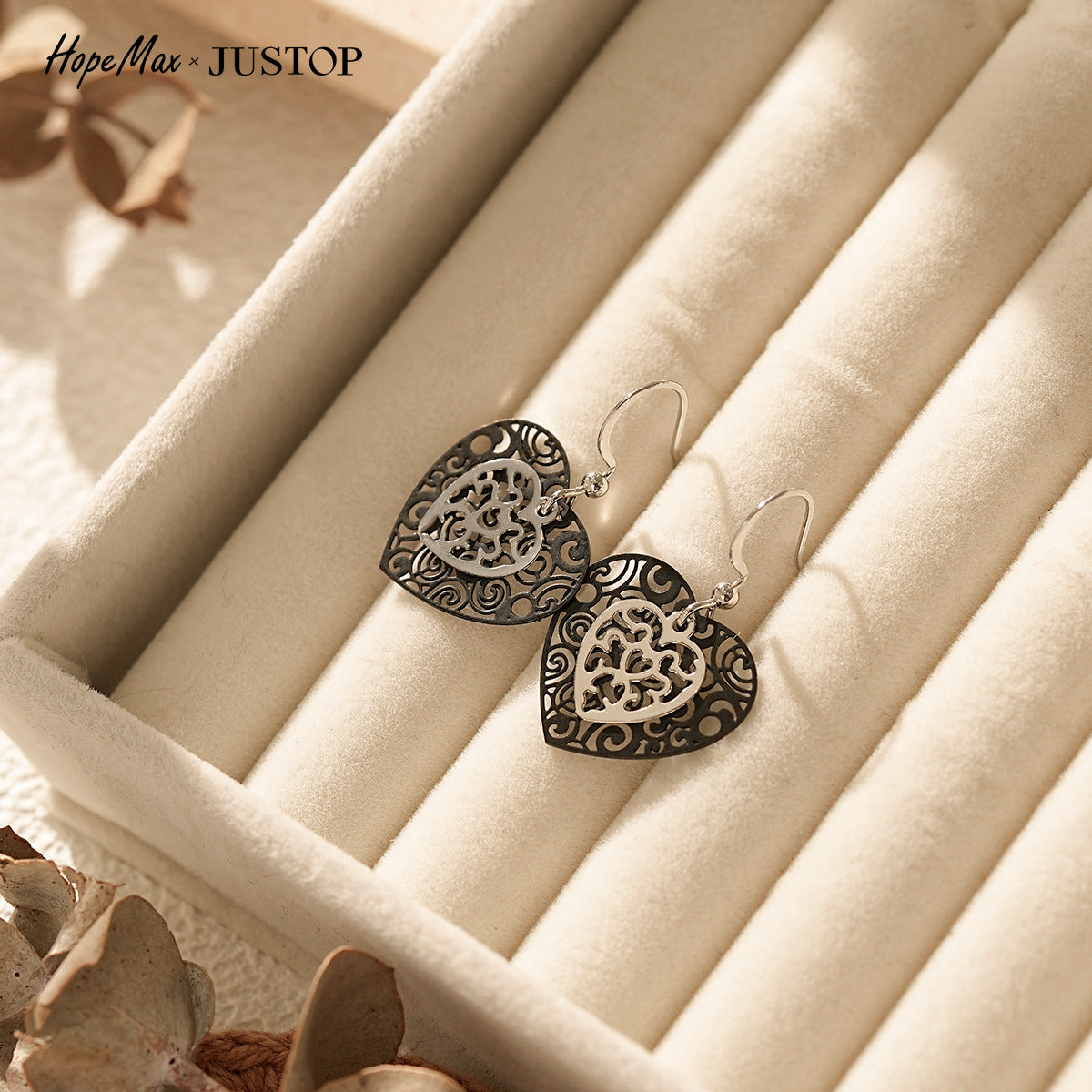 Hollow Heart-shaped Black Gold Two-tone Eardrops Stud Earrings