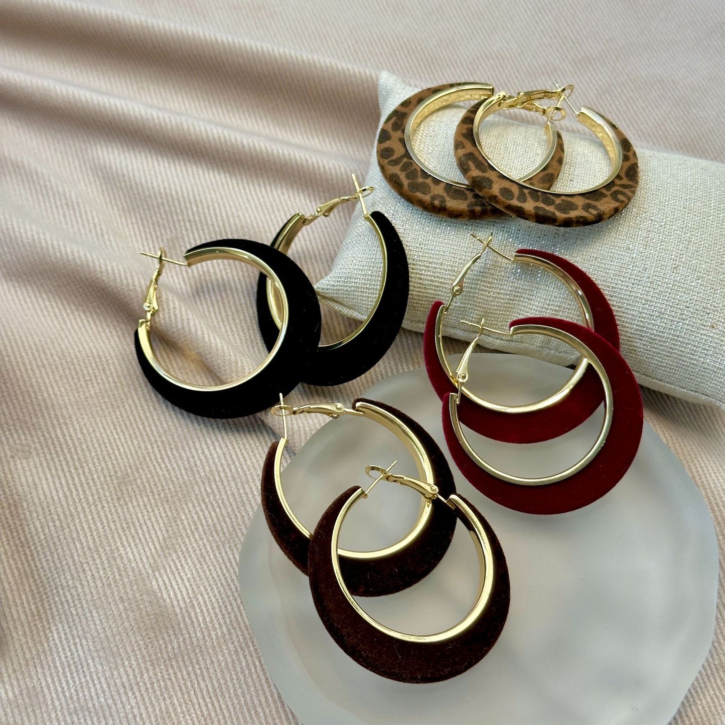 Flocking Ear Retro Style Light Luxury Rings