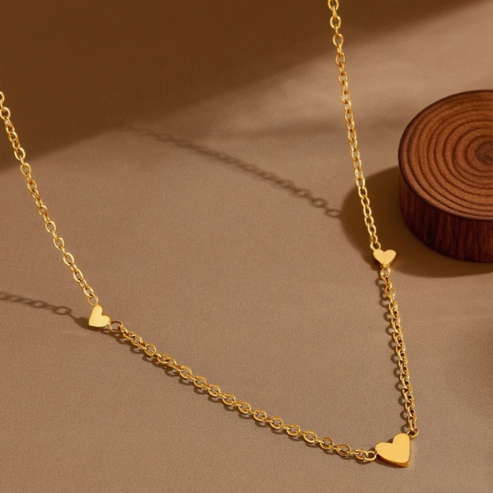Romantic Three Heart-shaped Exquisite Titanium Steel Meticulous Heart Clavicle Chain Necklaces