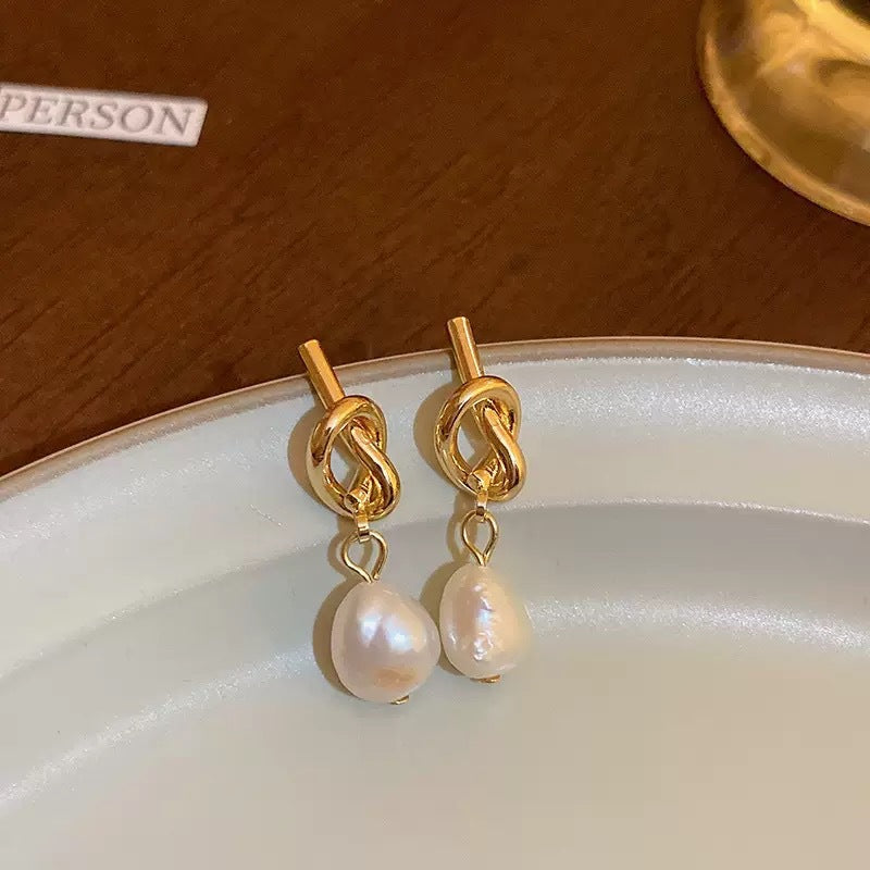 Women's Low Price Light Luxury Premium Temperamental Pearl Eardrops Rings