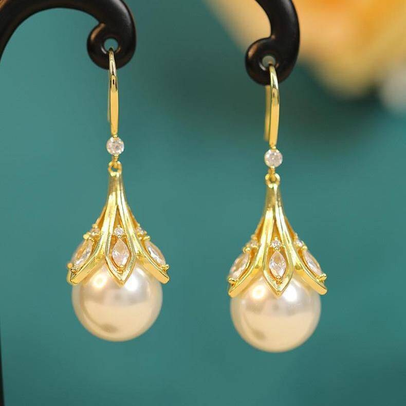 Trendy Red Bulb Light Luxury Refined Grace Festive Design Earrings
