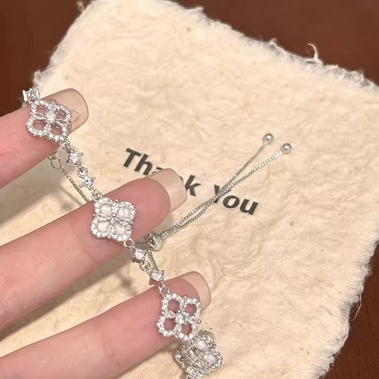 Women's Lucky Four-leaf Clover High-grade Super Flash Zircon Exquisite Adjustable Bracelet