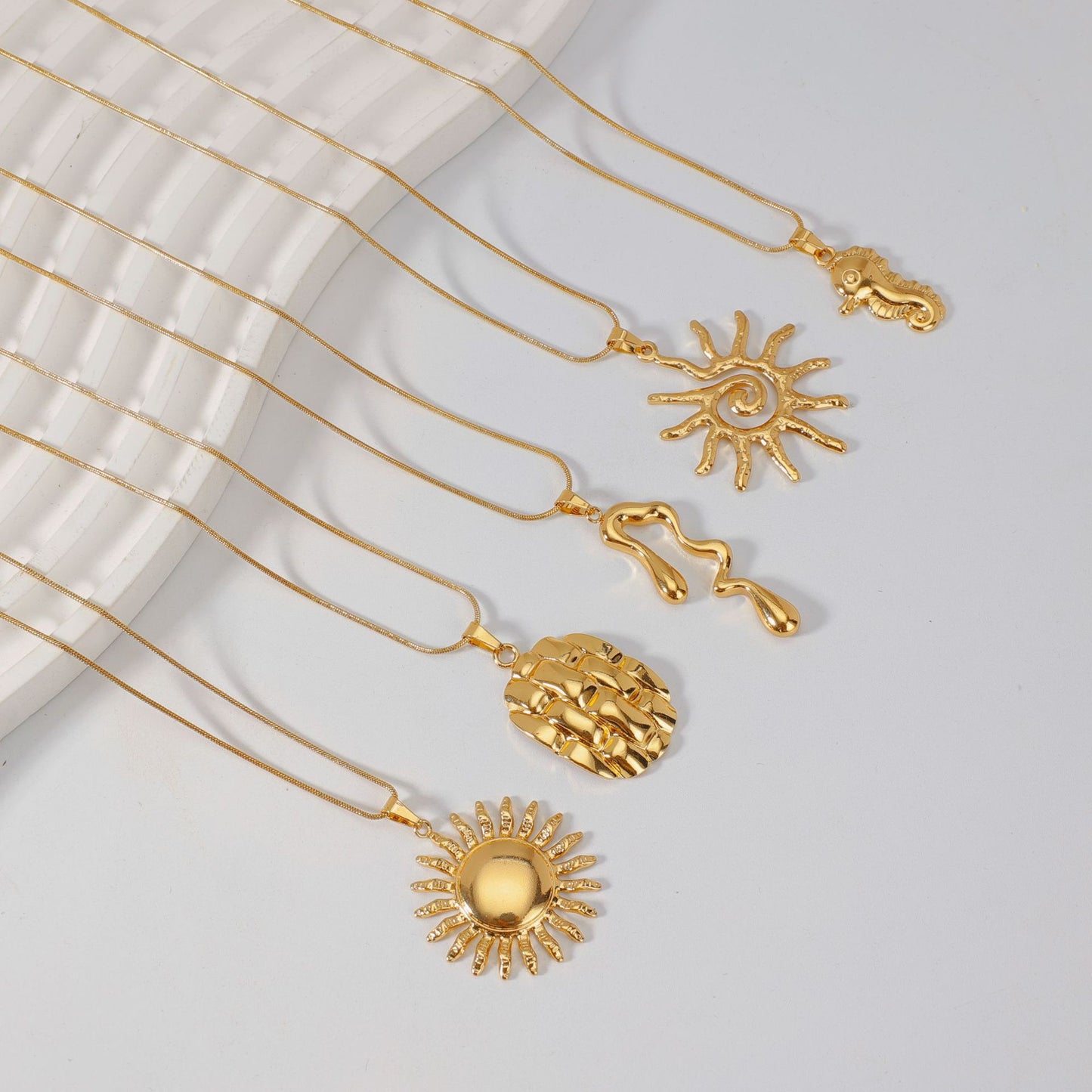Titanium Steel Stainless Fashion Simple Light Luxury Gold Pendants