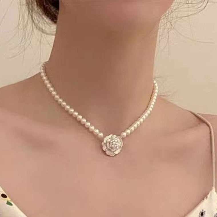Women's Stitching Heart Clavicle Chain Light Luxury Necklaces