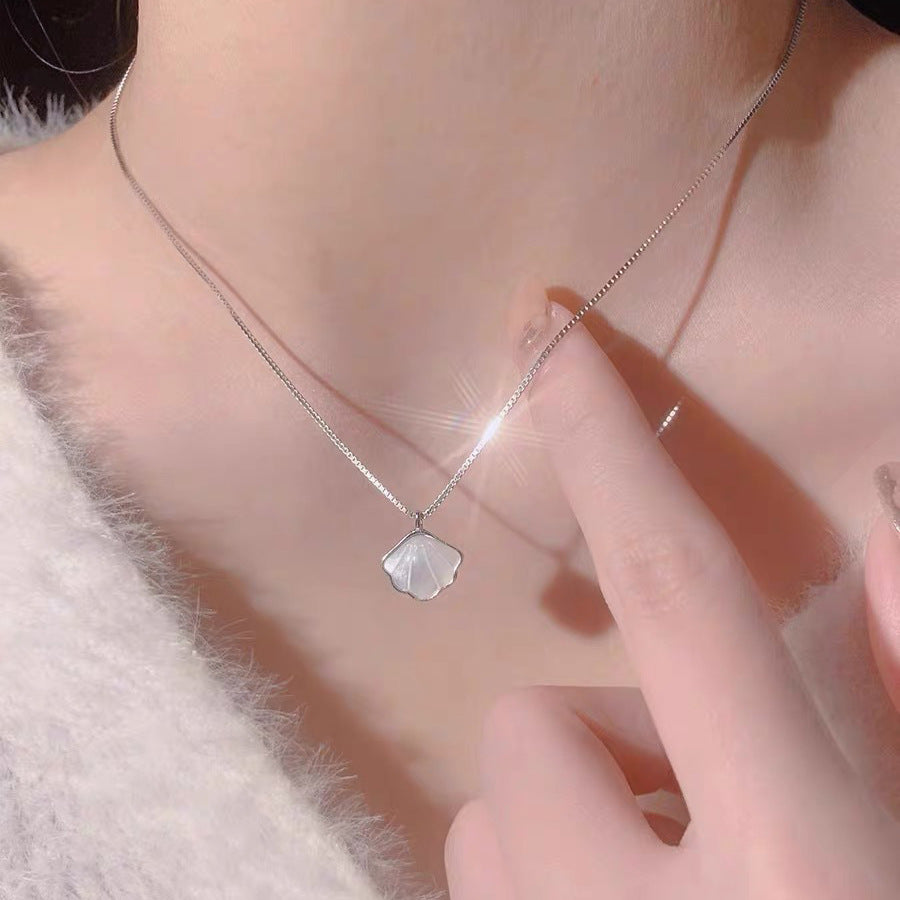 Sier Safety Lock Chinese Style White Necklace
