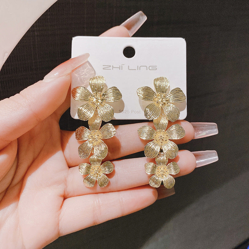 Retro Metal Style Flower Tassel Temperament Earrings