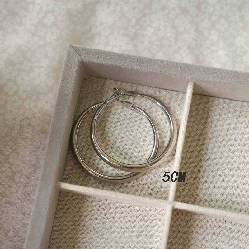 Women's High-grade Style Beautiful Circle Metal Large Simple Round Ear Earrings
