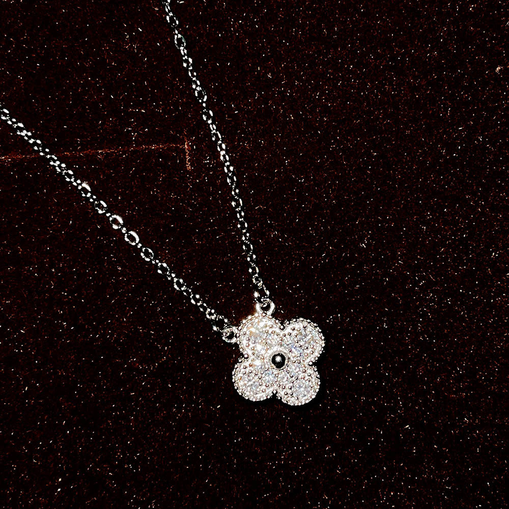 Full Diamond Four-leaf Flower Long Dinner Elegant Jewelry Set
