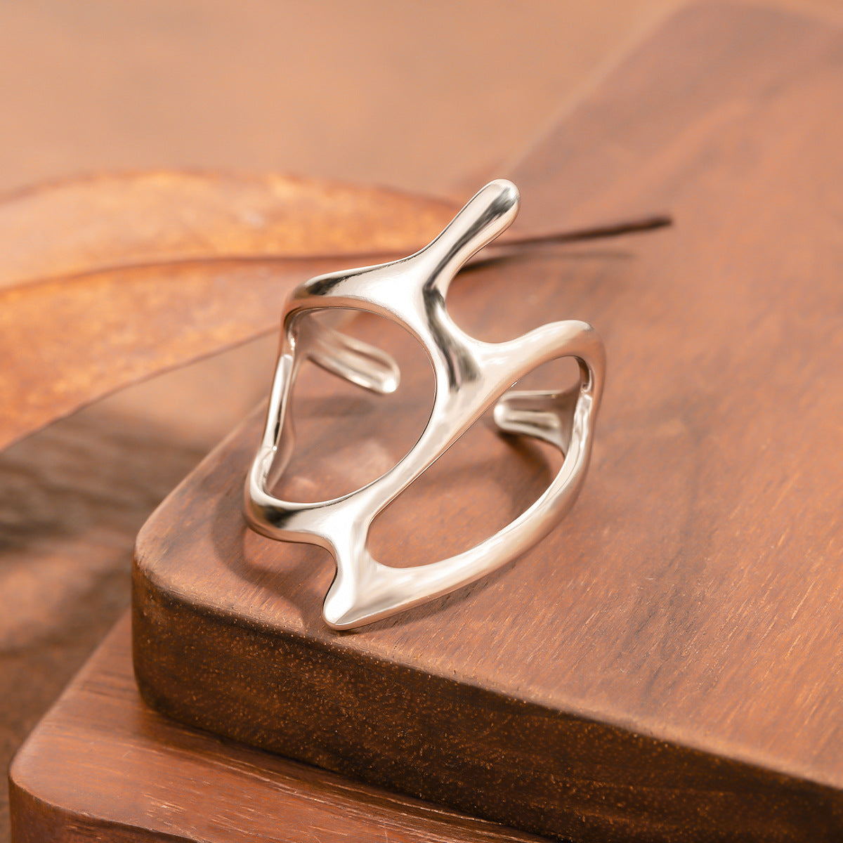 Niche Fashion Design Geometric Arc Knuckle Exaggerated Rings
