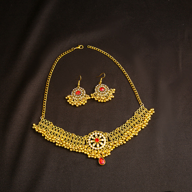 Women's Suite Retro Court French Pearl Water Jewelry Set