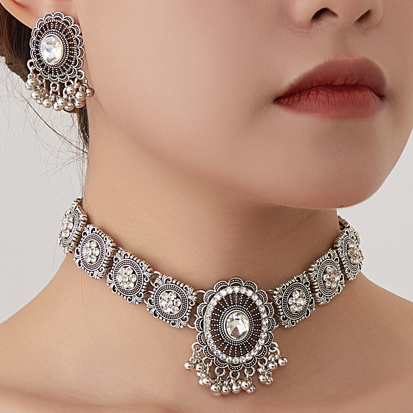 Indian Style Drop-shaped Diamond Beads String Jewelry Set