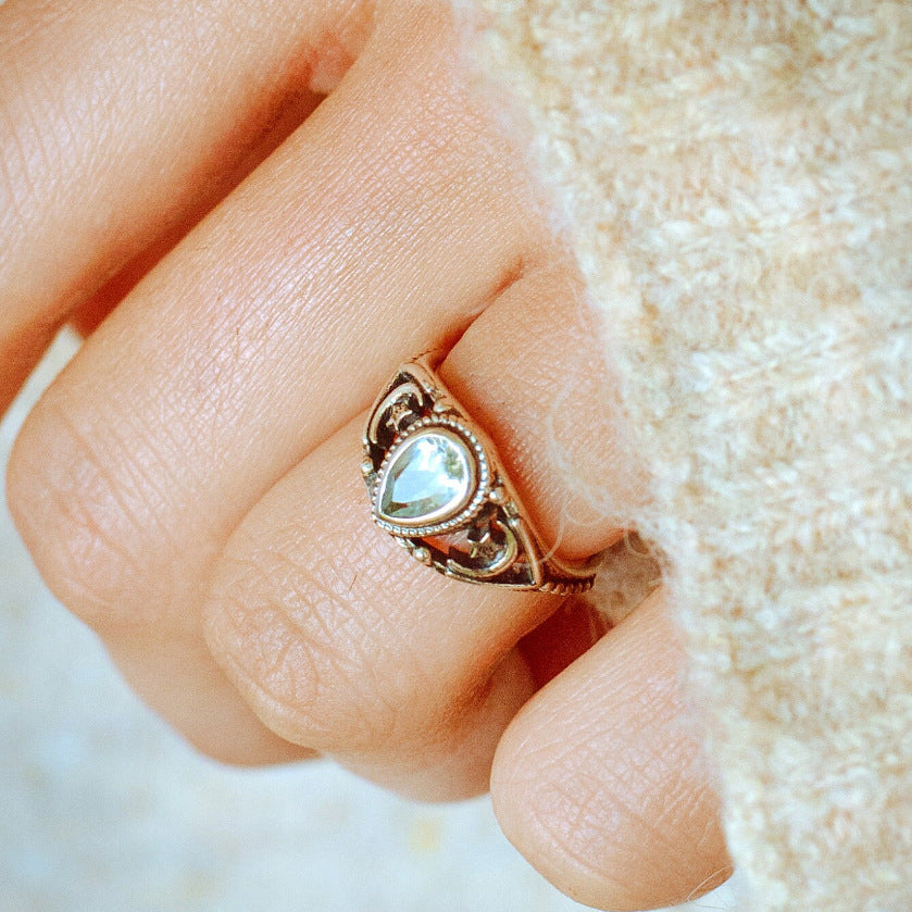 Fashion Elegant Zircon Star Moon Design Rings