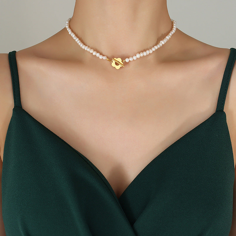 Baroque Freshwater Pearl Floral Buckle Mother Style Light Luxury Design Jewelry Set