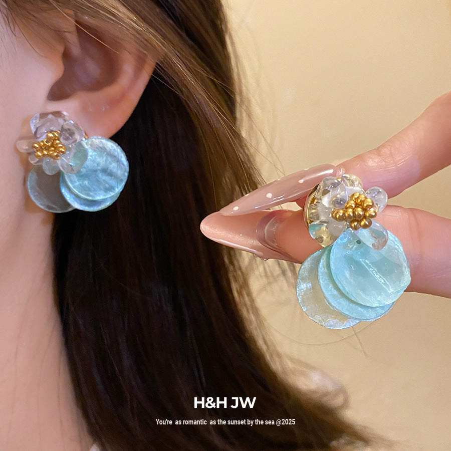 Women's Sier Needle Gravel Shell Round Niche High-grade Vacation Style Sweet Stud Earrings
