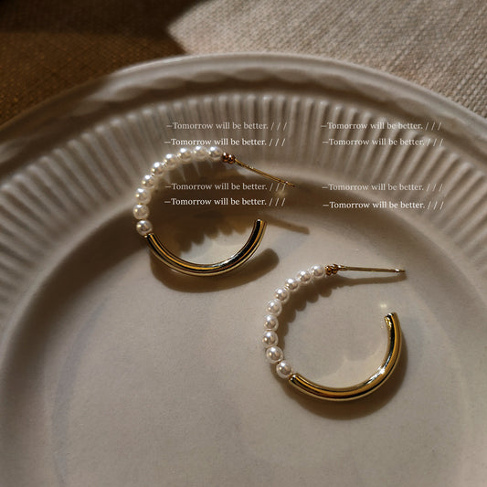 Shaped Stitching Pearl Female Personality Fashion High Earrings