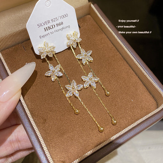 Women's Korean Style Zircon Flower Tassel Fashion Delicate Niche Sense Face Earrings