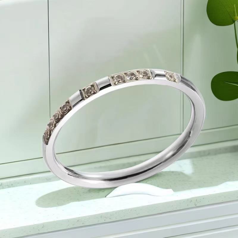 Women's Titanium Steel Electroplating Light Luxury Style Bracelets