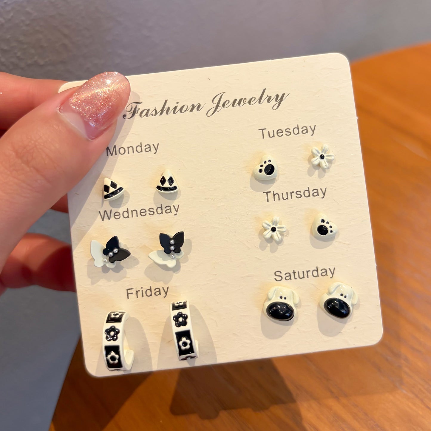 Women's Elegant Simple Cute Cartoon Niche Design Rings