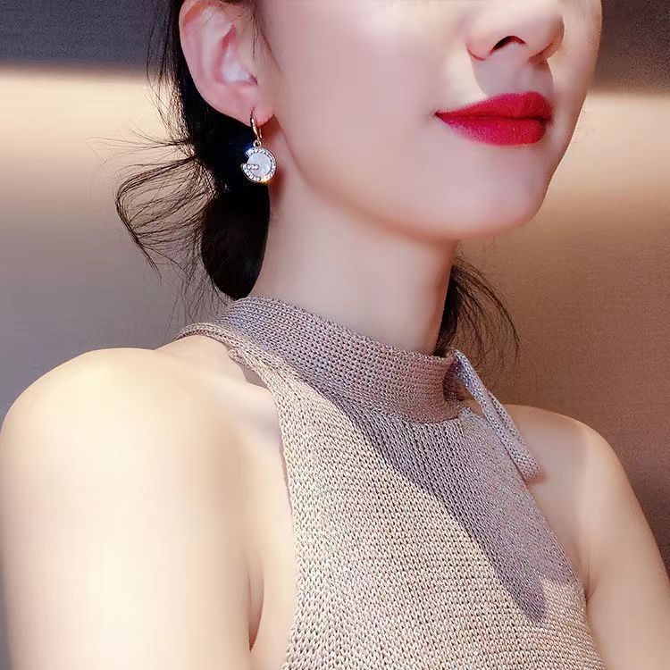Design Style Letter Simple Cold Elegant Shell Female Sier Ear Hook
