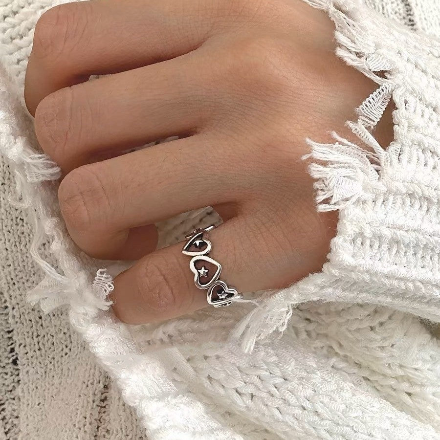 Women's Hollow Out Love Heart-shaped Retro Fashion Wide-brimmed Pattern Rings