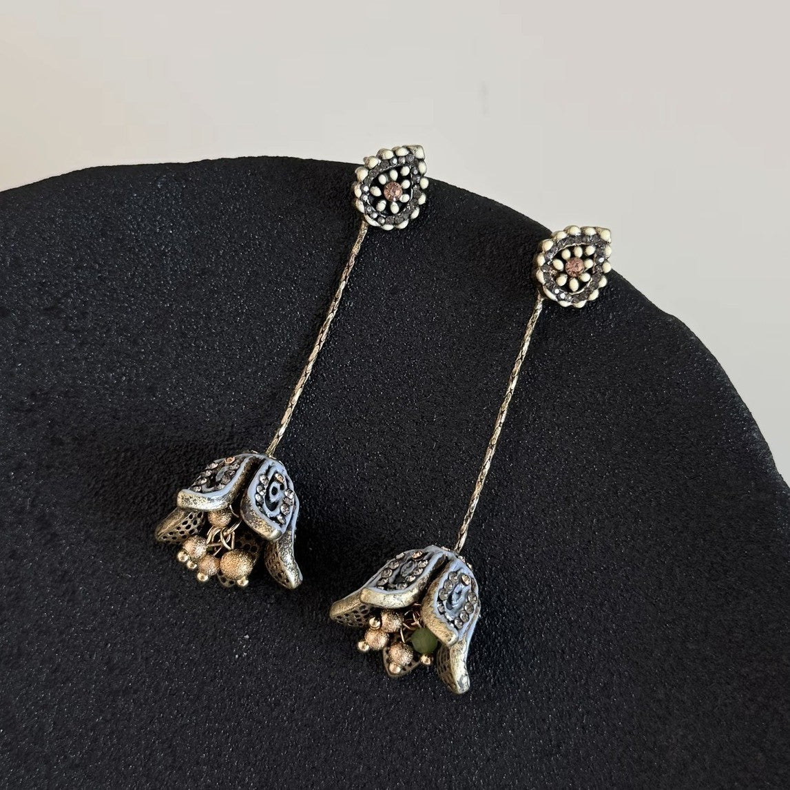 Women's Flower Long Wind Chimes Tassel Retro High-grade Stud Earrings