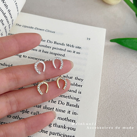 Exquisite Small U-shaped Horseshoe Simple Graceful Earrings