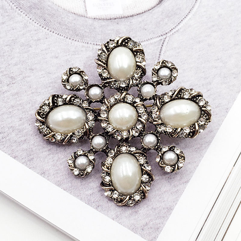 Stylish Retro Design Brooch Elegant Fashion Brooches