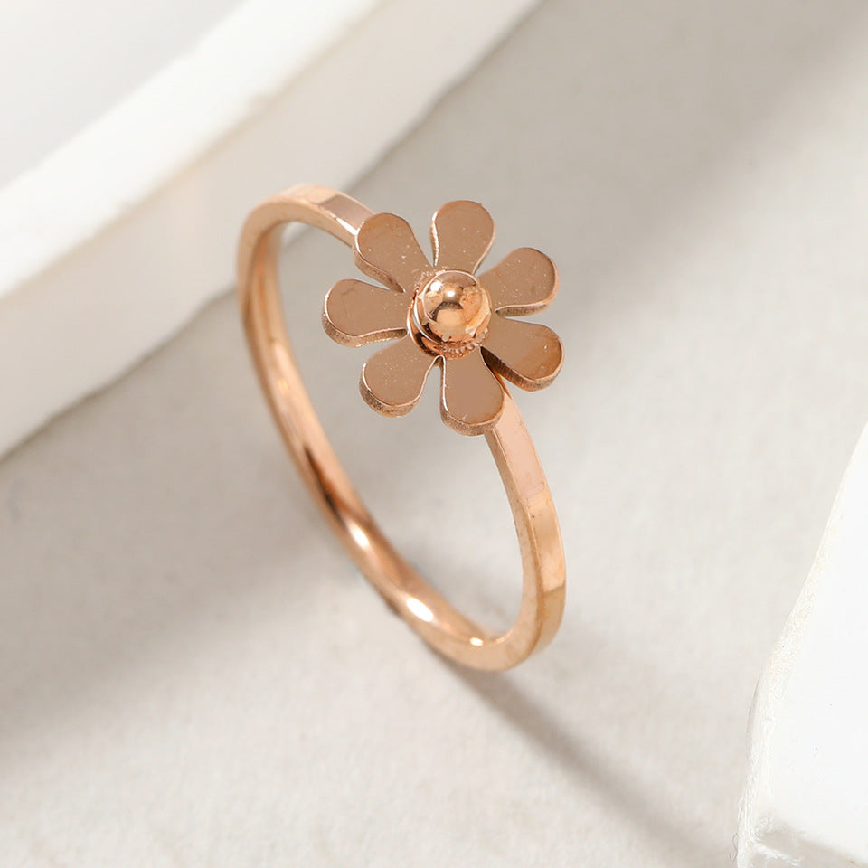 Niche Welding Little Daisy Flower Cold Wind Index Finger Rings