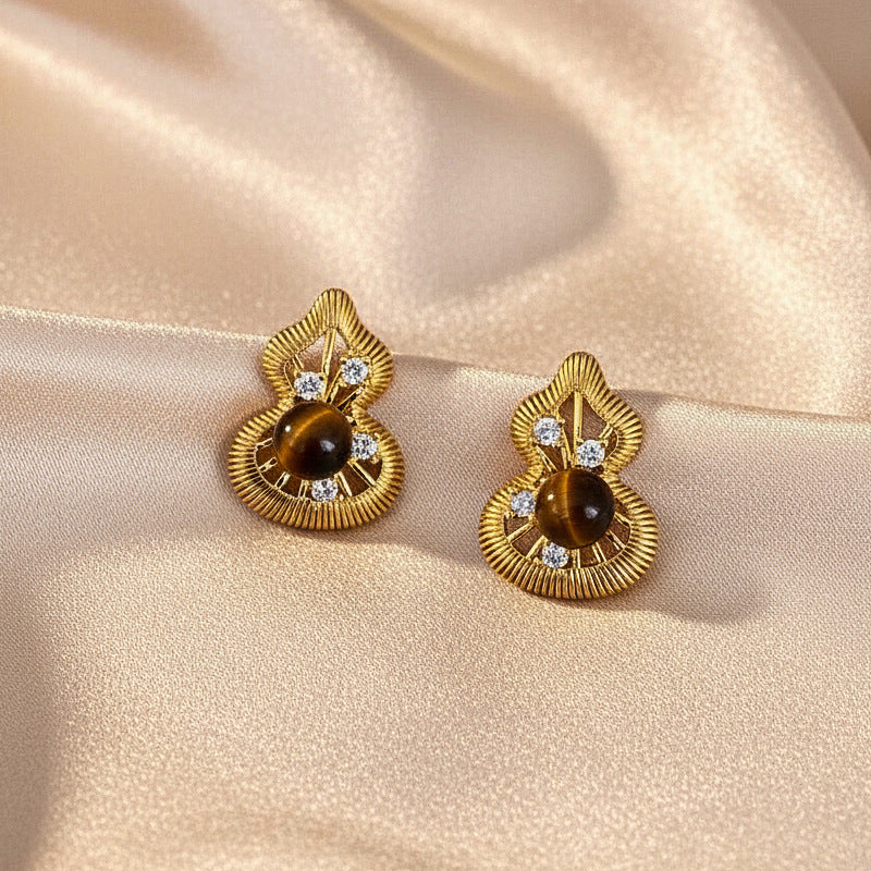 Women's Special Interest Light Luxury High-grade Retro Style Stud Earrings