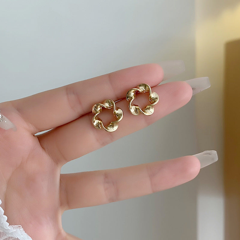 Cool Style Unique Design Sense Small Ear Clip Female Stud Earrings