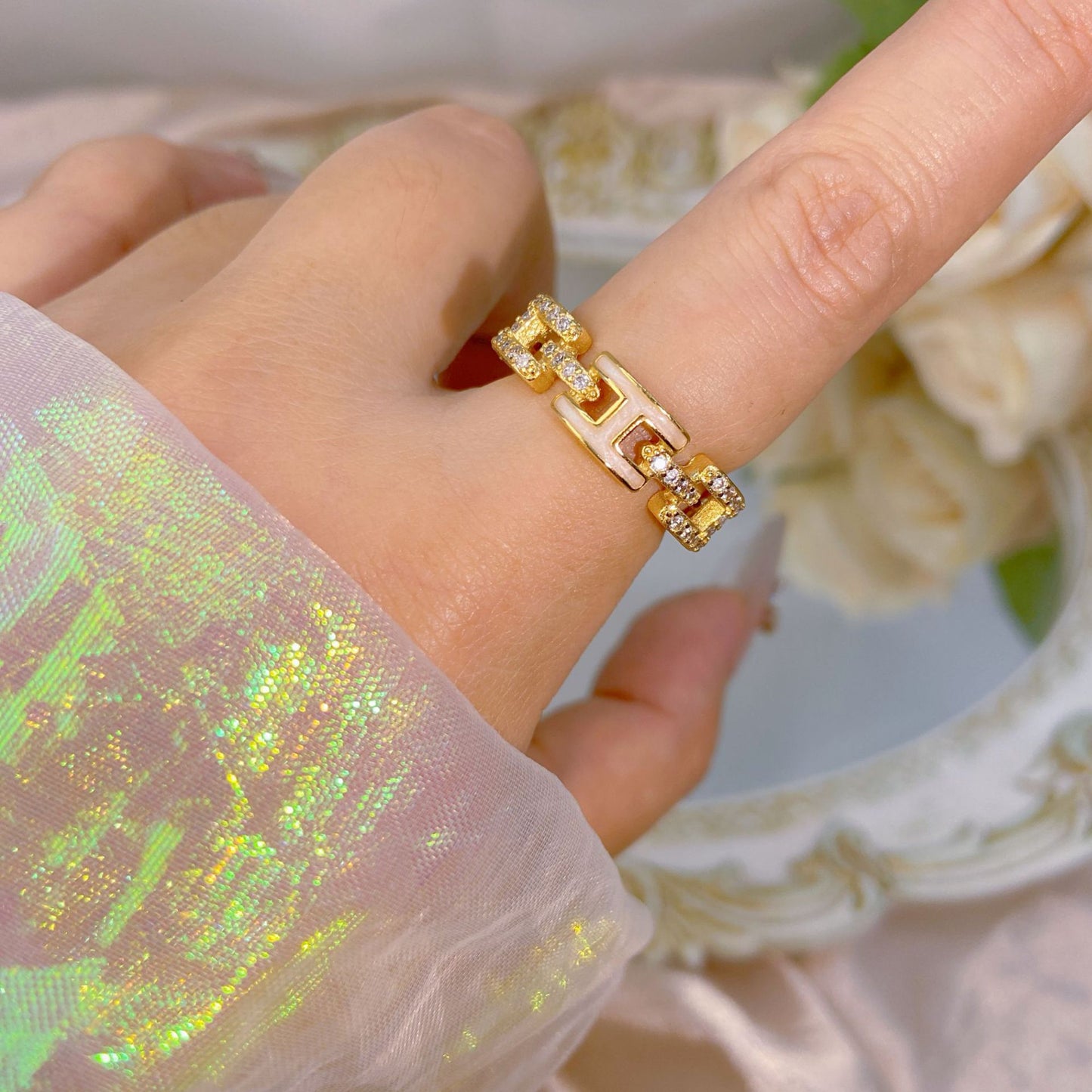 Yuan High-quality Zircon High-grade Color Retaining Open Rings