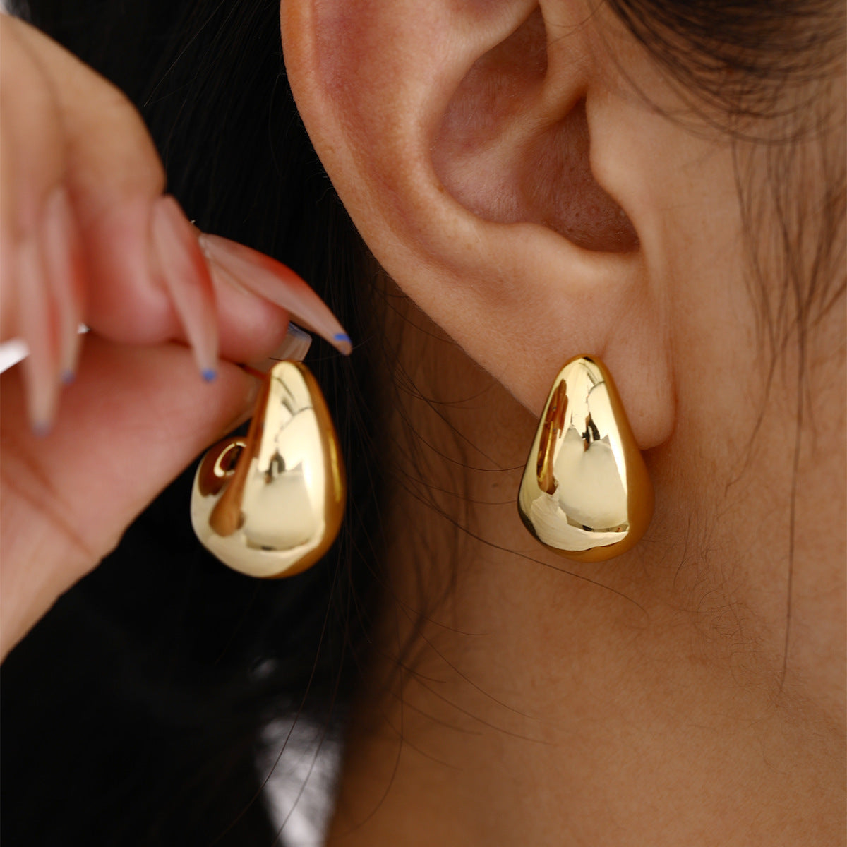 Women's High-grade Seaside Vacation Style Geometric Exaggerated Earrings