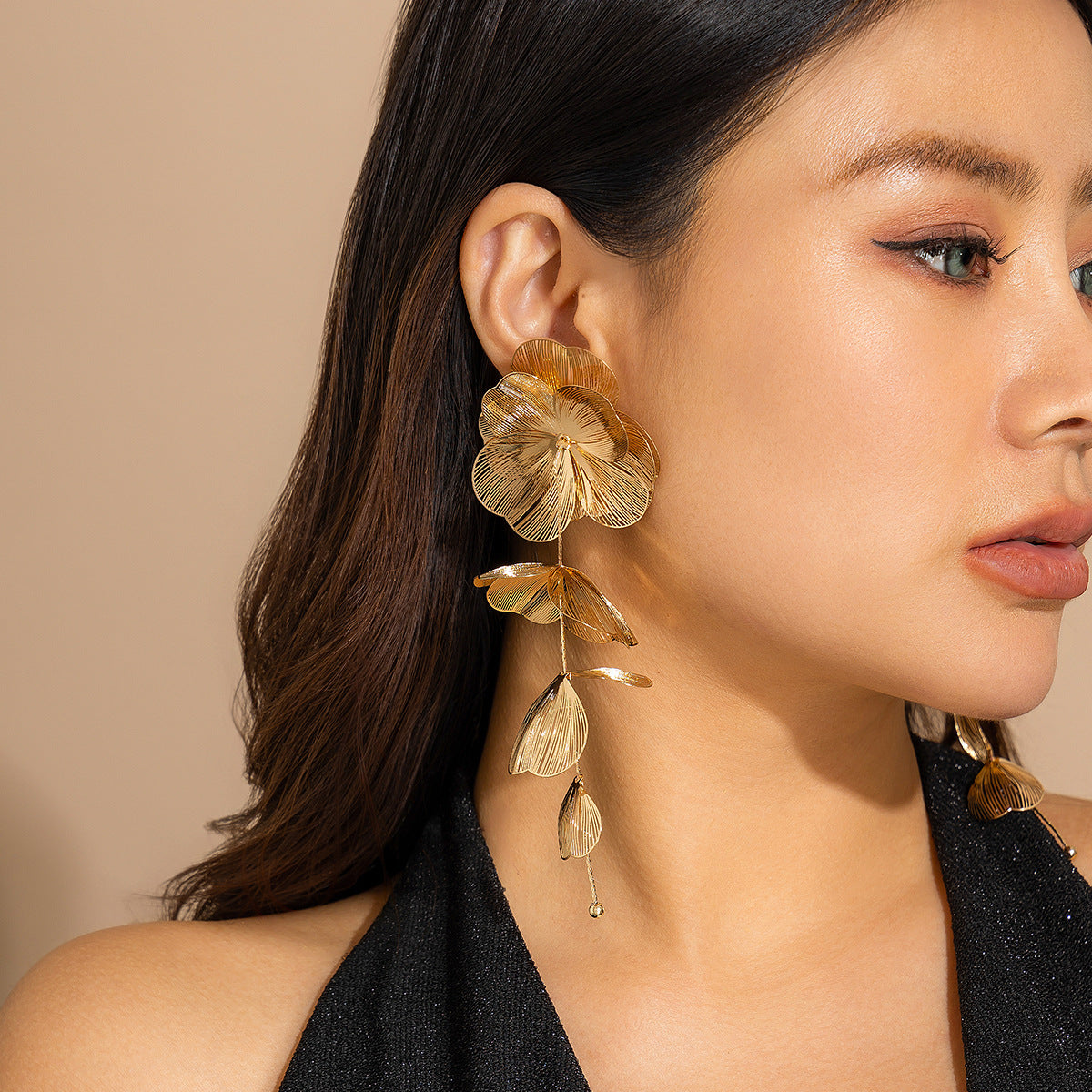 Niche Ginkgo Leaf Tassel Sweet Cool Style Design Vintage Collar