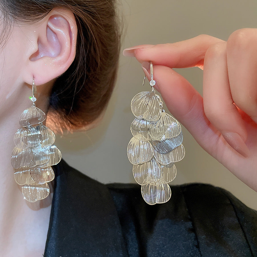 Women's Sier Needle Zircon Water Drops Tassel Fashionable Light Luxury High-grade Rings