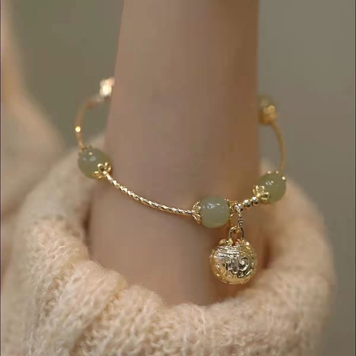 Yu Bell Personality Female Han Costume Light Bracelet