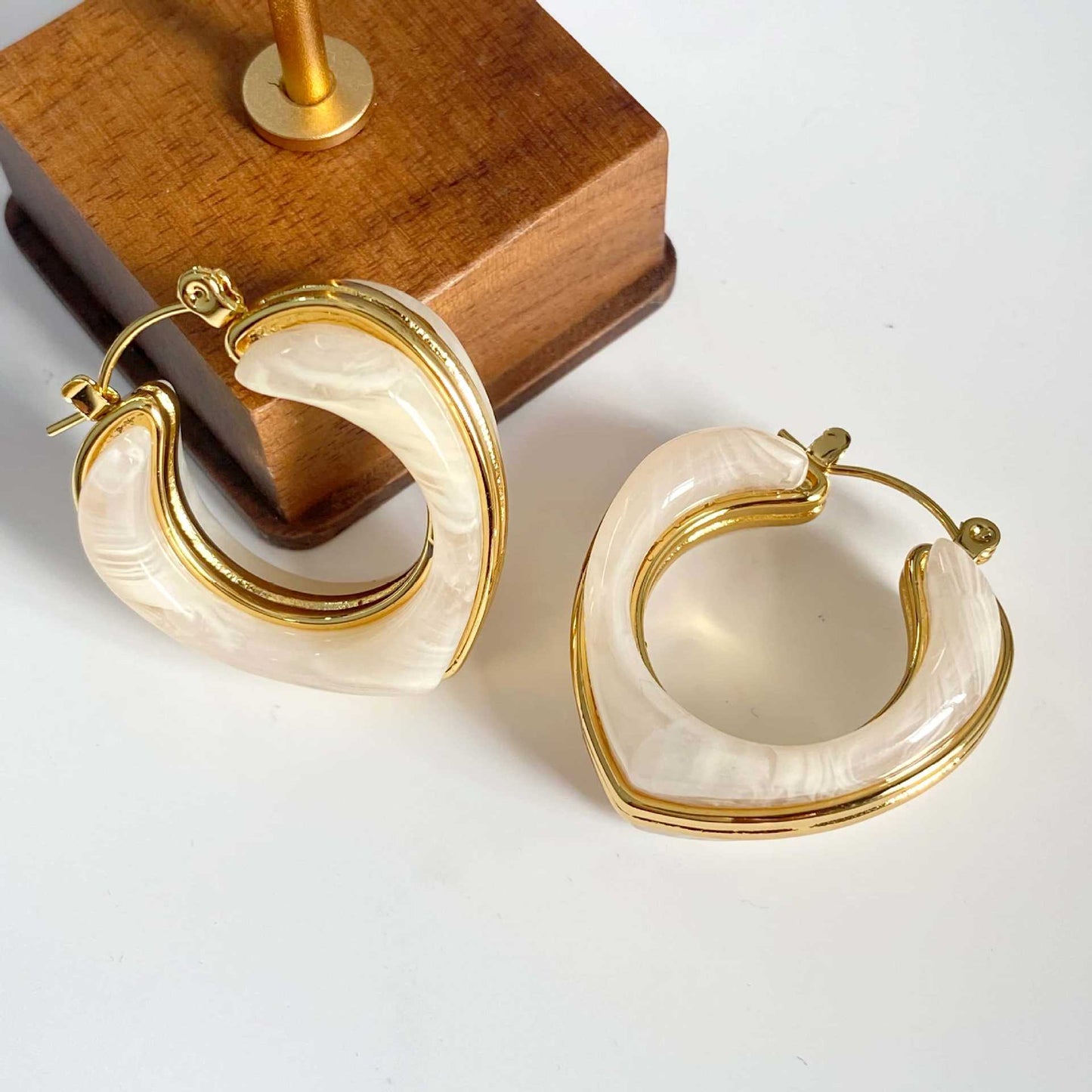 Luxury Fashionable Retro Elegant Resin Versatile Earrings