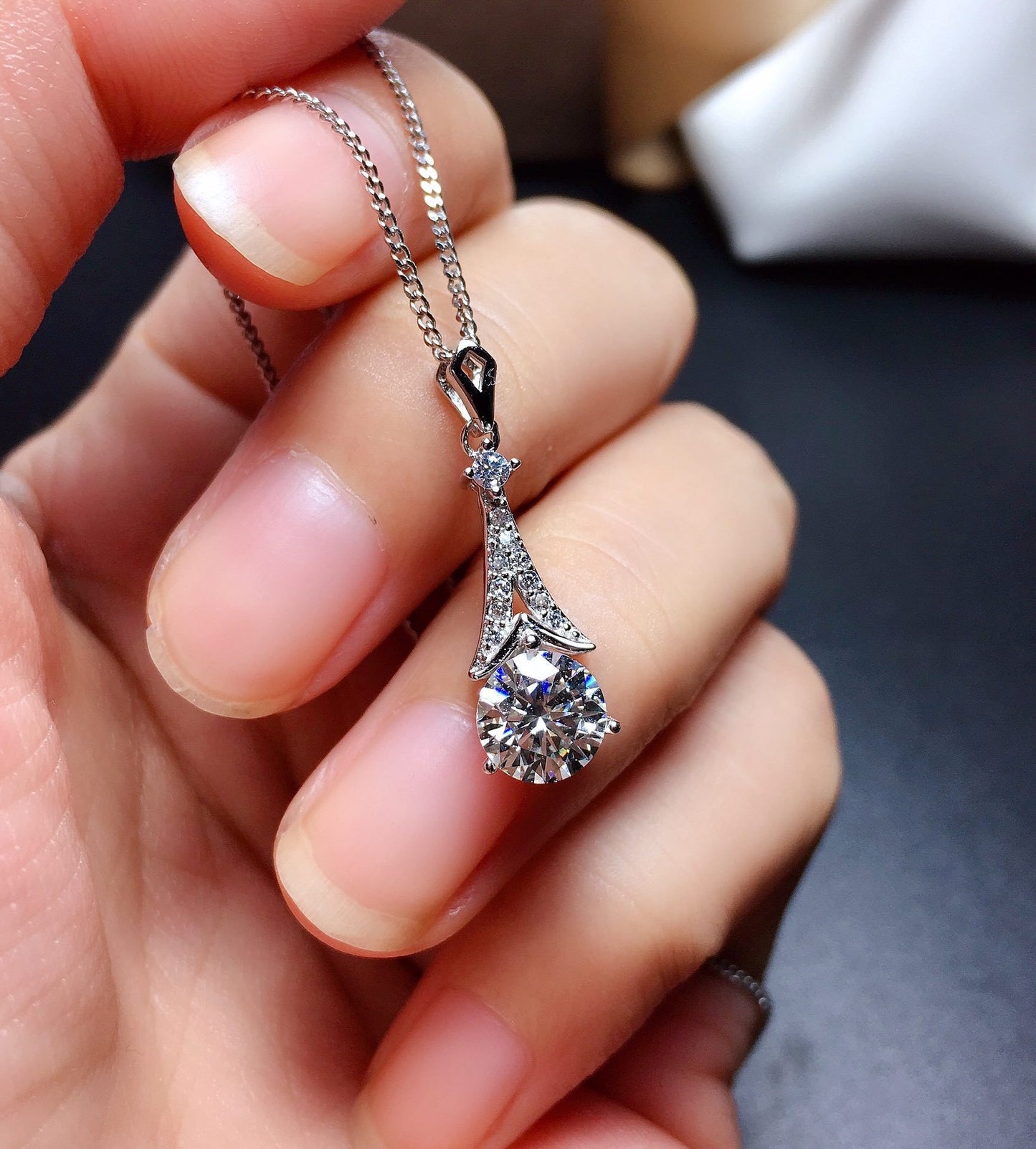 Broadcast Full Diamond Karat Eight Hearts Arrows Imitation Pendants