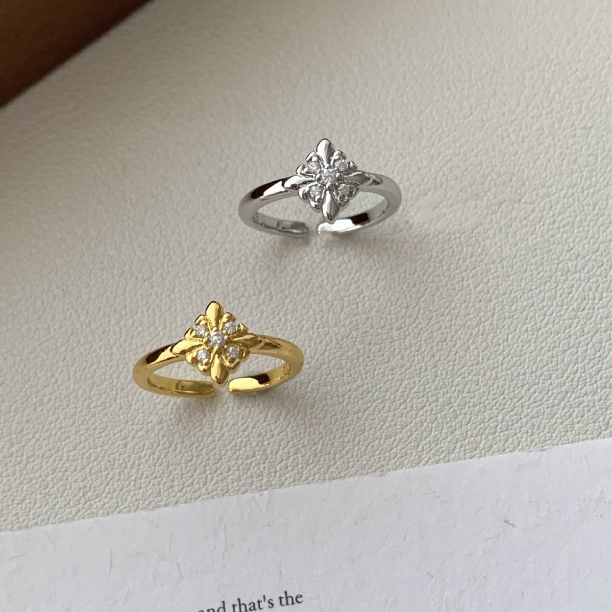 High-grade Diamond Cross Little Finger Niche Ring