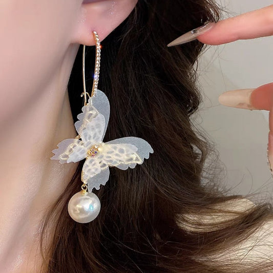 Women's Butterfly Mesh Pearl High-grade Light Luxury Minority Ear Hook