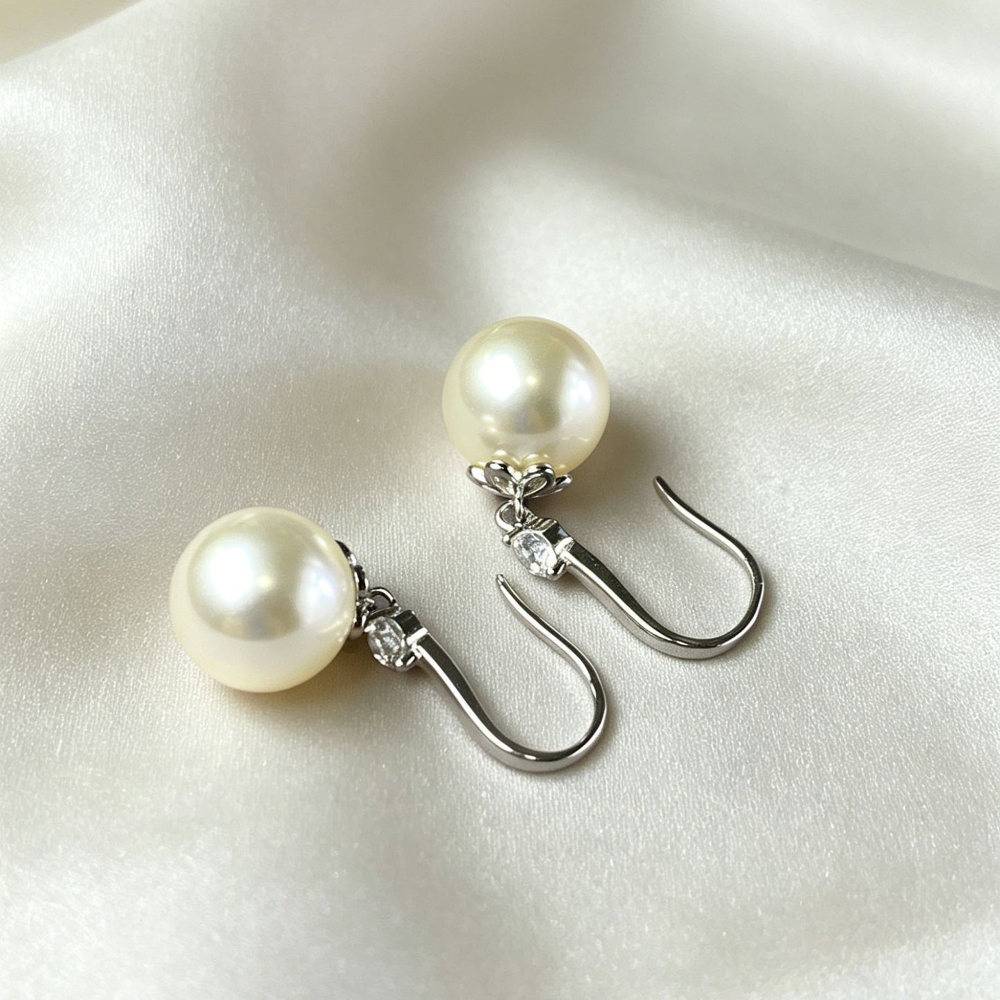 Sterling Sier White Gold Plated Light Luxury Stud Earrings