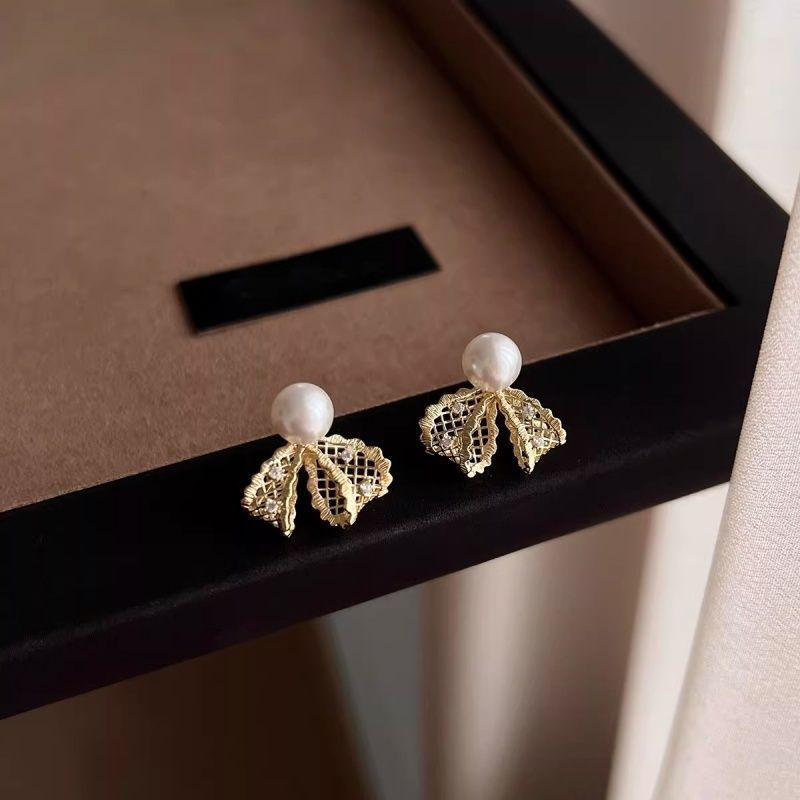 Women's Sweet Lace Ribbon Bowknot Pearl Unique Beautiful Earrings