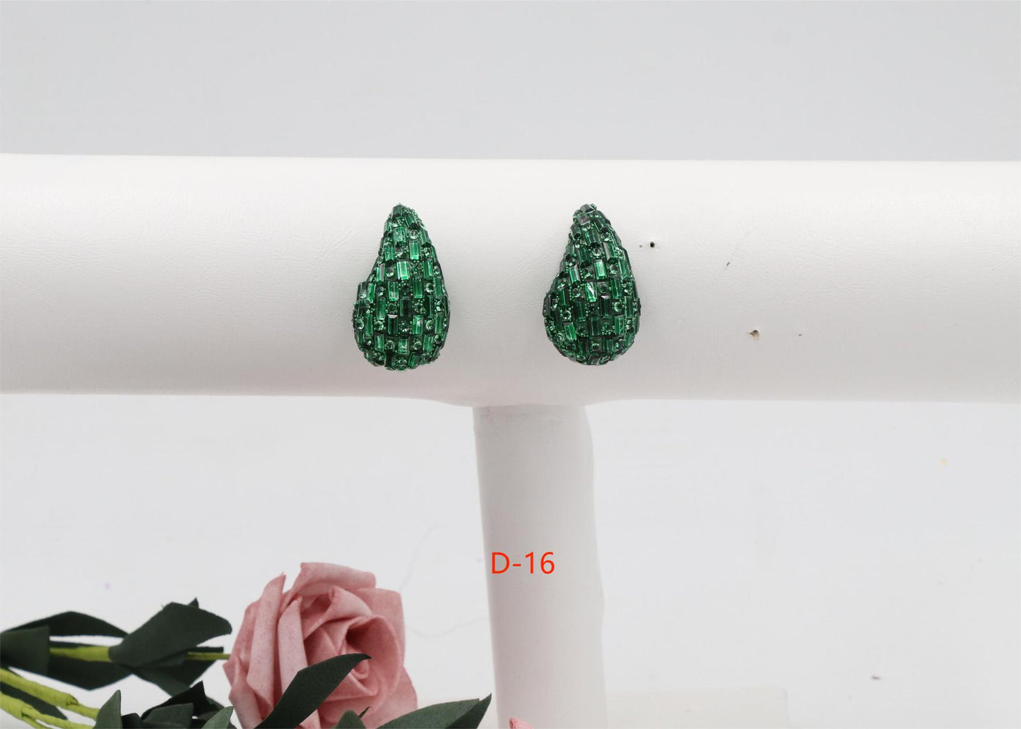 Niche Comma Glass Full Diamond Light Luxury Fashion Earrings