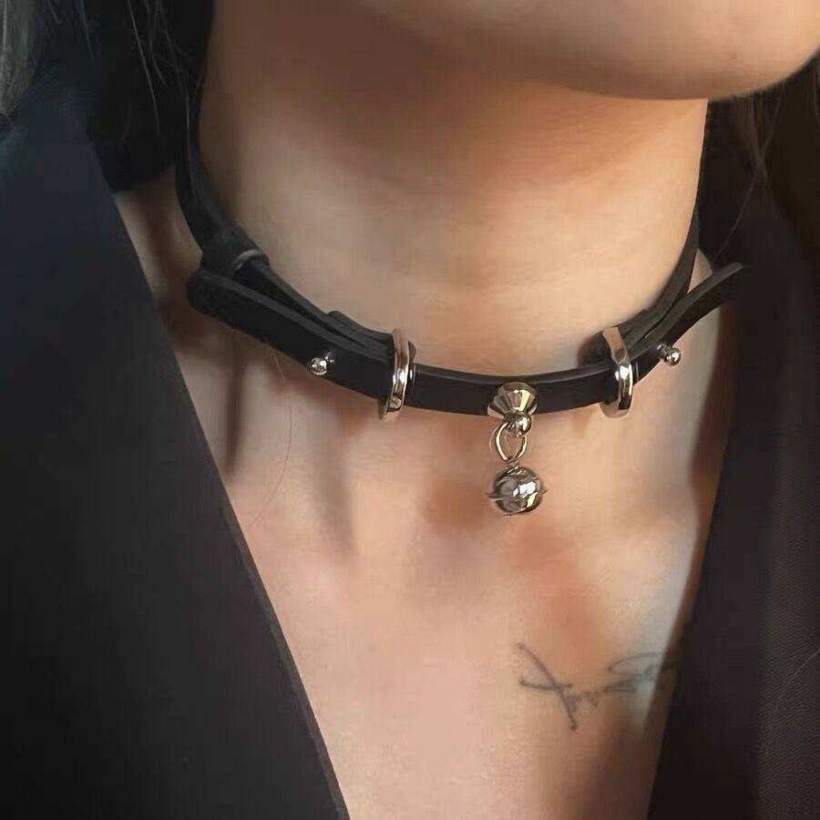 Binaural Little Bell Shape Leather Fashion Short Neck Band Christmas Collar