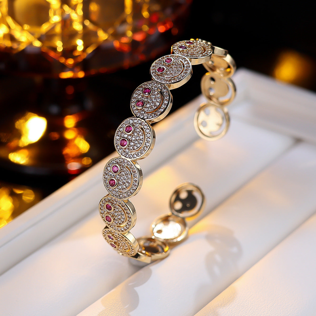 Simple Round Smiley Face Synthetic Zircon Bracelets