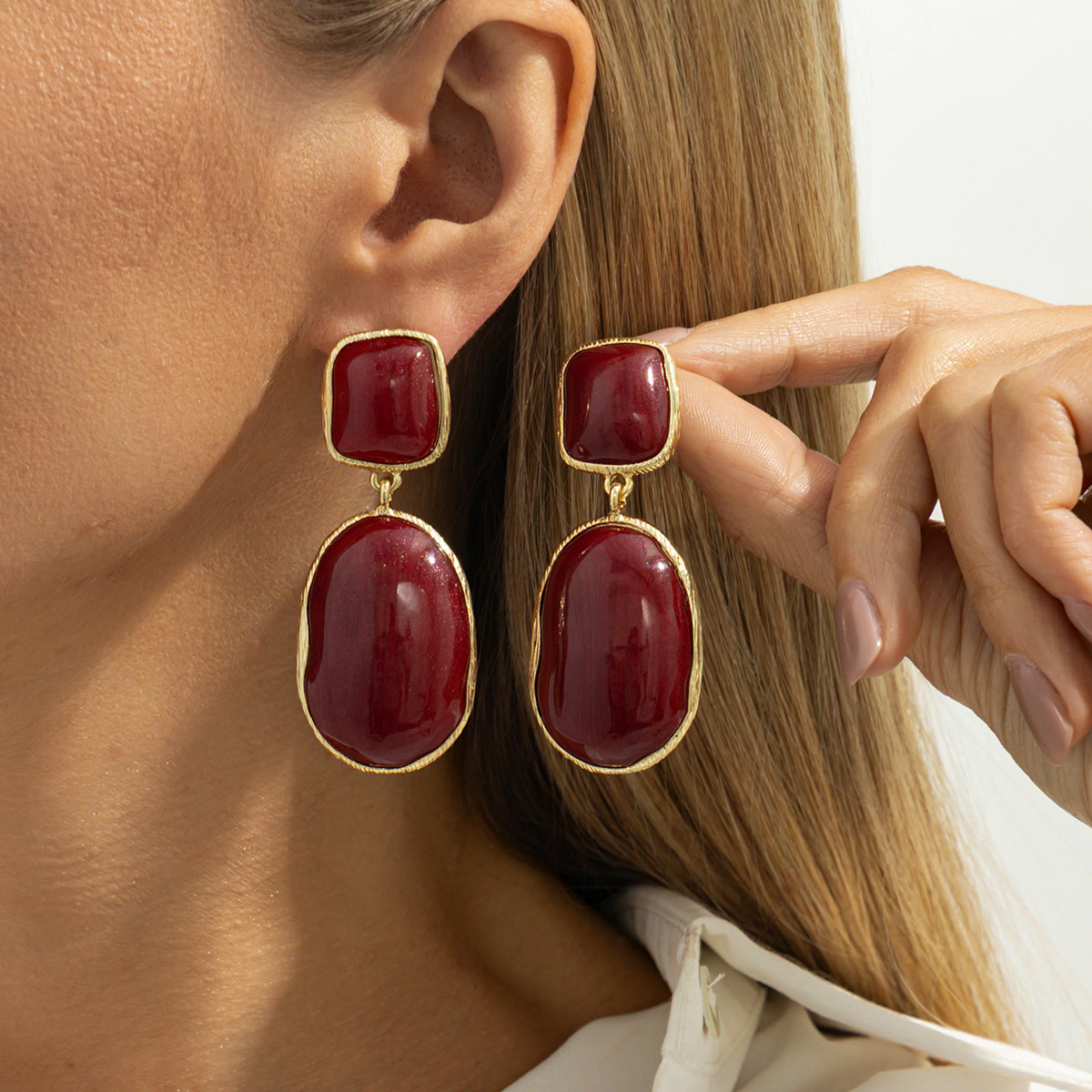 Resin Gemstone Retro Geometric Irregular Pleated Stud Earrings